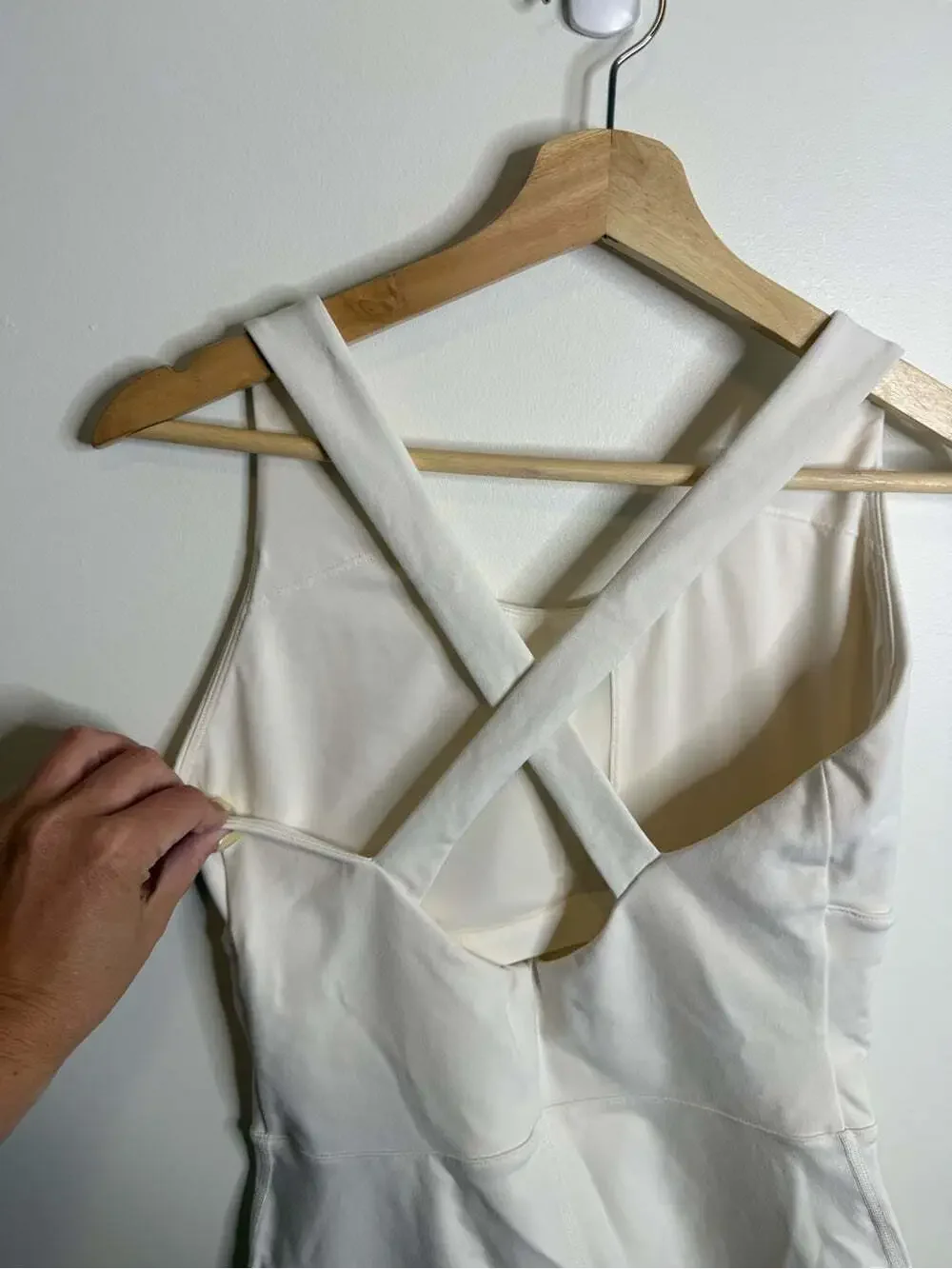 ALO Yoga One Piece jumpsuit capris white sports bra High support large